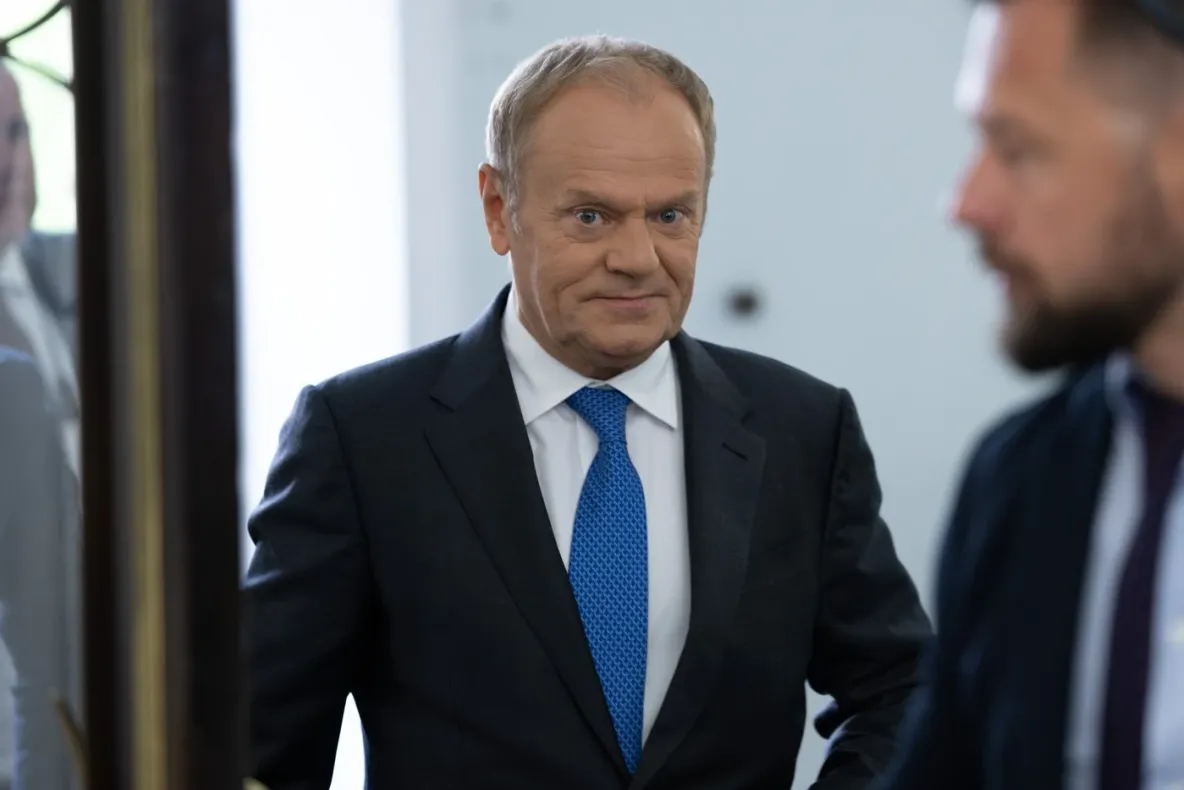Alertă în Polonia! Peste 20.000 de polițiști, mobilizați în școli după atacuri cu cuțitul. 135 de persoane reținute