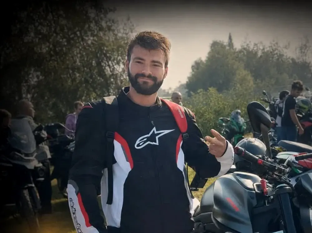 Român dispărut în Lacul Garda după ce a salvat un copil de 7 ani de la înec. Alexandru este căutat de autorități