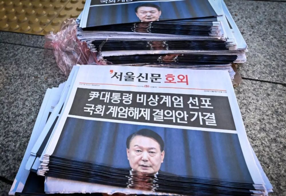 PREȘEDINTELE SUD-COREEAN ANUNȚĂ RIDICAREA LEGII MARȚIALE ȘI RETRAGEREA TRUPELOR, SUB PRESIUNEA MANIFESTANȚILOR. I SE CERE DEMISIA