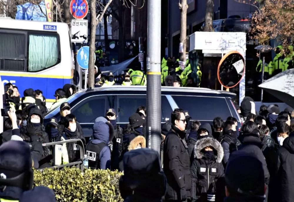 PREȘEDINTELE SUD COREEAN A FOST ARESTAT