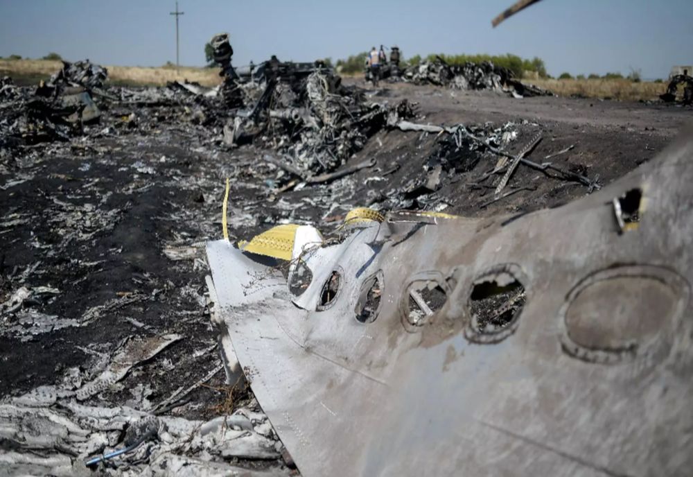 RUSIA, RESPONSABILĂ PENTRU DOBORÂREA ZBORULUI MH17 AL MALAYSIAN AIRLINES DEASUPRA UCRAINEI, SOLDAT CU 298 DE MORȚI