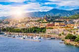 Zborurile de pe aeroportul din Catania, Sicilia, vor rămâne suspendate până vineri dimineaţă