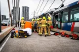 Două tramvaie s-au ciocnit pe Podul Erasmus, din Rotterdam.15 persoane au fost rănite