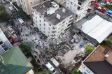 Bloc cu șapte etaje, prăbușit la Istanbul. Salvatorii caută disperați persoane prinse sub dărâmături, după ce trei niveluri au cedat - video