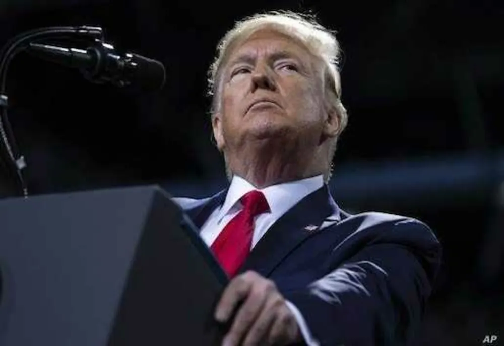 Europa răspunde dur lui Trump: summit de urgență și amenințarea unui război comercial