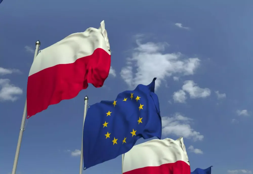 POLONIA SE OPUNE PACTULUI EUROPEAN PE MIGRAȚIE. NAWROCKI, SUSȚINUT DE ORBÁN: „DACĂ SE ALĂTURĂ ȘI UN AL TREILEA, VA FI REBELIUNE”
