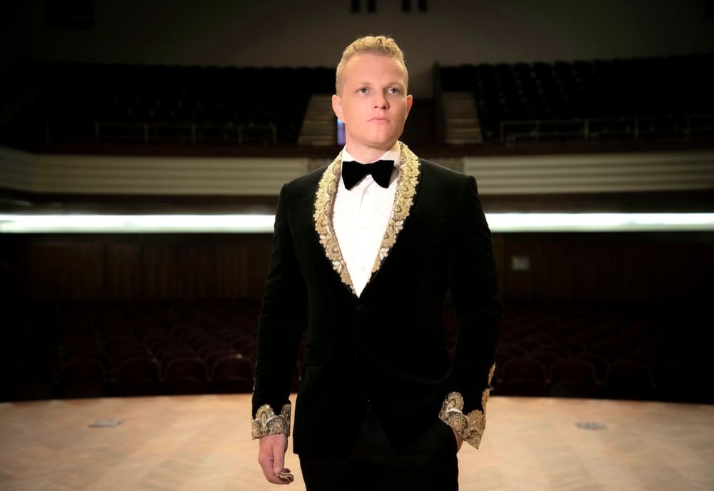 Tenorul ŞTEFAN von KORCH va debuta pe 26 Iulie la PALERMO în CARMINA BURANA