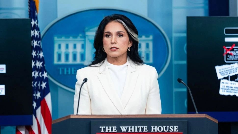 Tulsi Gabbard la Casa Albă (Profimedia)