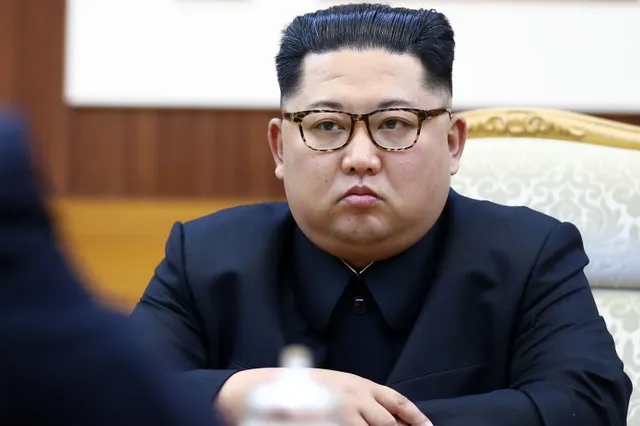 Kim Jong-un ar fi suferit o hemoragie cerebrală și ar fi fost dus în China. Phenianul a publicat noi fotografii cu liderul nord-coreean