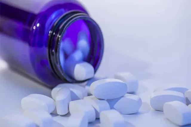 Tratament nou pentru adulții cu HIV, aprobat în SUA. Se administrează o dată pe zi