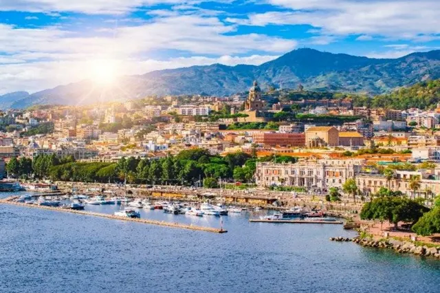 Zborurile de pe aeroportul din Catania, Sicilia, vor rămâne suspendate până vineri dimineaţă