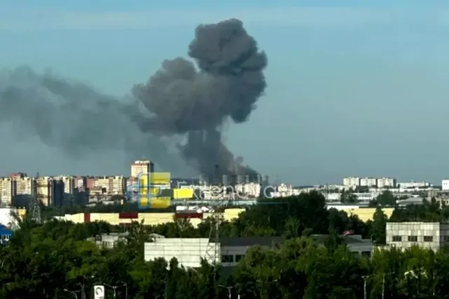 Atac cu drone asupra orașului care găzduiește centrala nucleară Zaporojie. Patru oameni au murit, iar alți patru au fost răniți