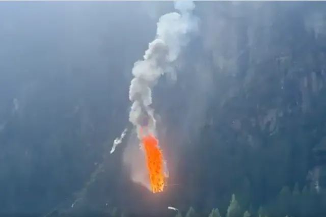Două persoane au murit în nordul Italiei după ce giroplanul în care se aflau a lovit cablurile unui teleferic