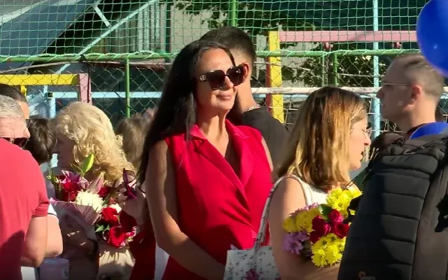 Emoții pentru Alexandra Păcuraru în prima zi a anului școlar. Bucuria revederii: elevii sunt pregătiți pentru o nouă etapă