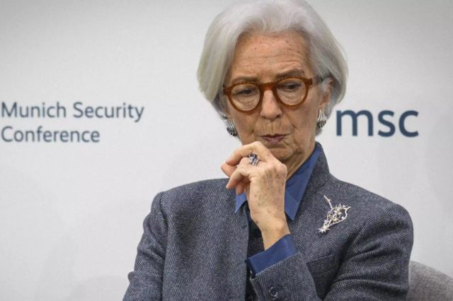 Șefa Băncii Centrale Europene face inginerii financiare să mai ia niște bani în plus, în pofida interdicției BCE