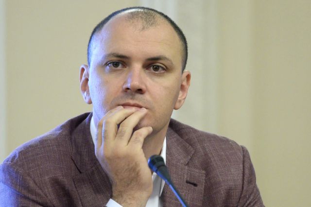 Cum a adus Sebastian Ghiță prejudicii televiziunii Realitatea TV. Penalul fugar nu plătea nici salariile angajaților, nici taxele